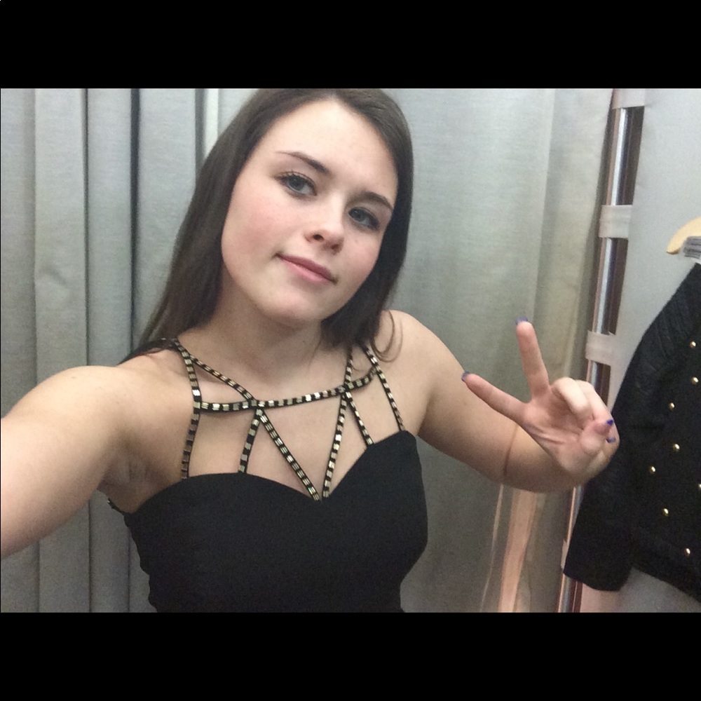 Black and gold beaded dress size XS forever 21 - Picture 8 of 8